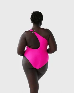 Brandon Blackwood One-Piece><noscript><img width=