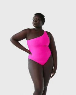 Brandon Blackwood One-Piece><noscript><img width=