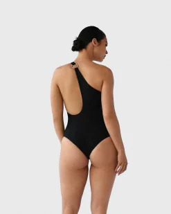 Brandon Blackwood One-Piece><noscript><img width=
